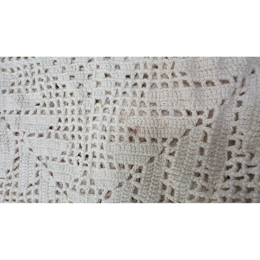 VTG Unbranded Crochet Tablecloth Cream Boho Geometric Starburst Y2k 46 x 74